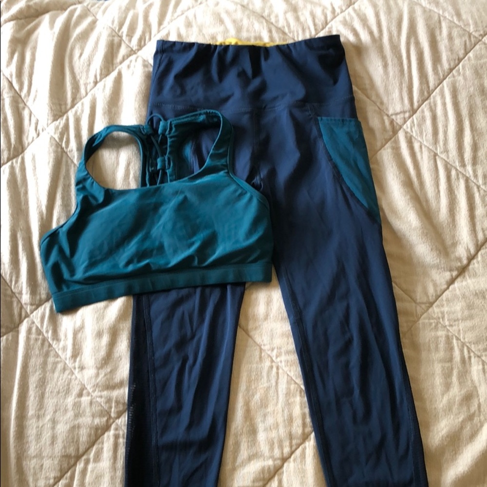 2 piece Body Glove active wear size small